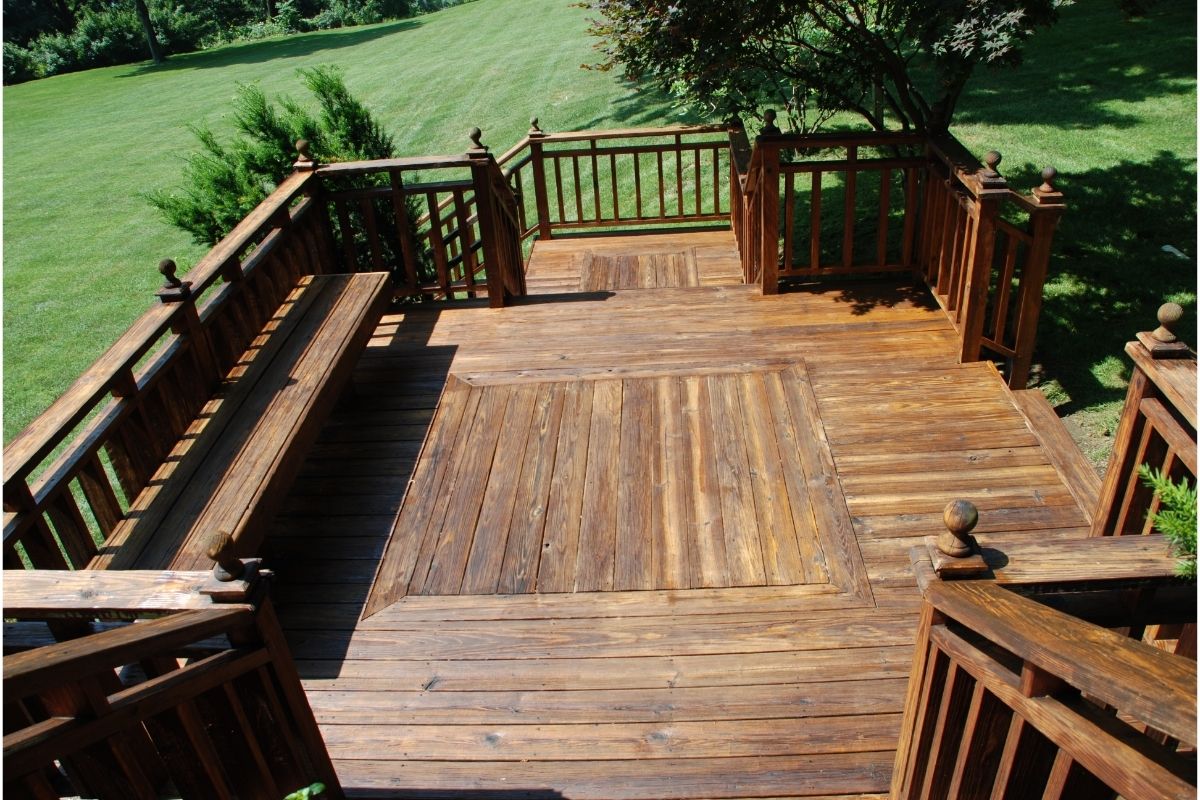 Deck Safety - 4 Things to Look For - Deck Builders College Station TX